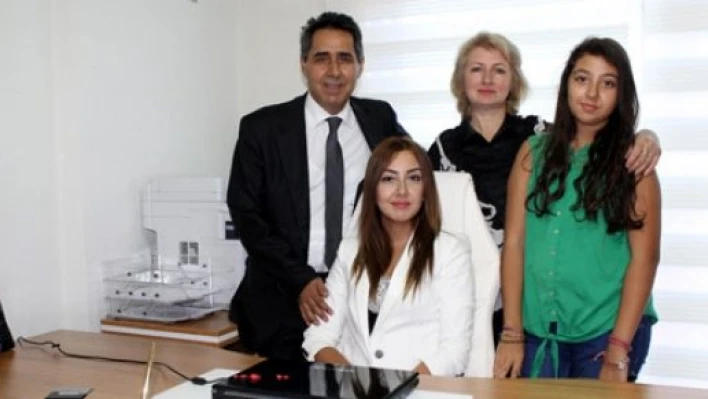  Genç Avukat Emel Gamze Koç bürosunu açtı