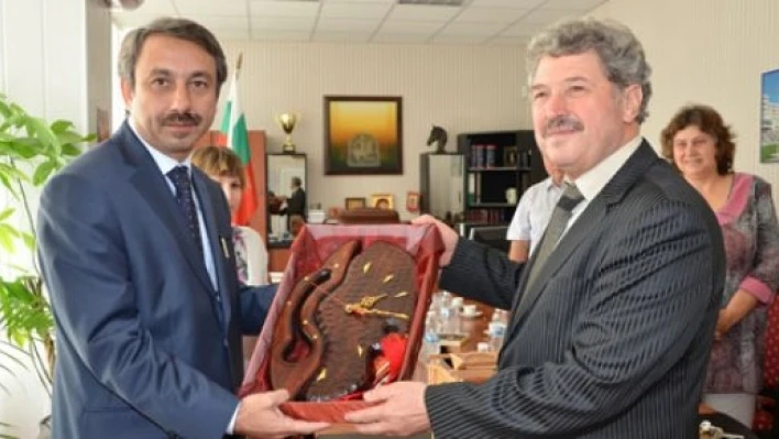  Rektör Yörük'ten Stara Zarago üniversitesine ziyaret