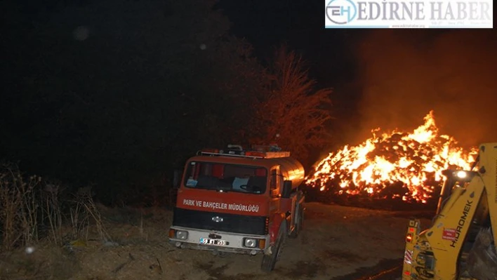  6 bin saman balyası yandı