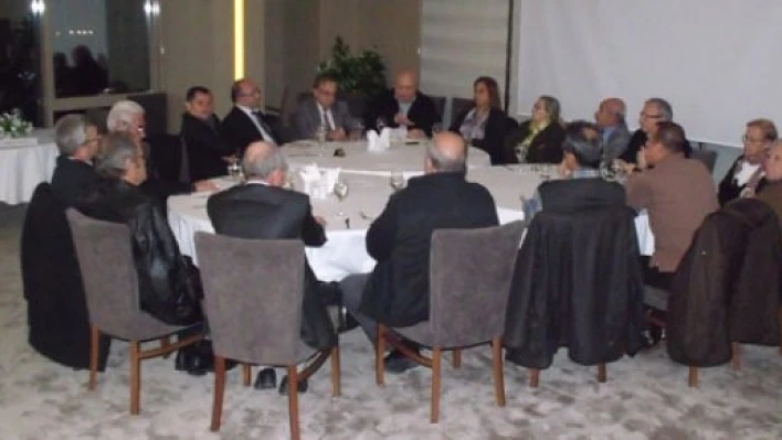 Fikir Kulüplerinden Işıkseren'e destek 