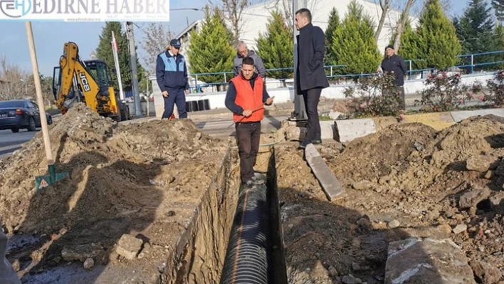 Havsa'da yağmur suyu tahliye hattı çalışması