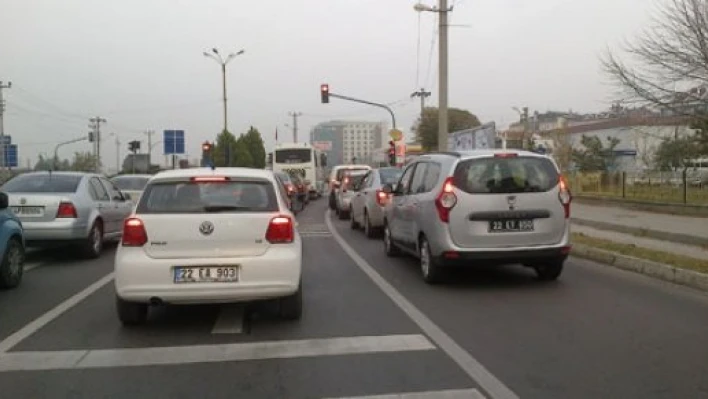 Eylül'de yeni 489 araç trafiğe girdi