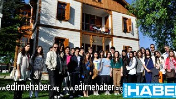 Tehlikeli kavşak kapatıldı