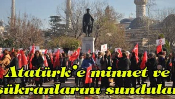 Atatürk'e minnet ve şükranlarını sundular