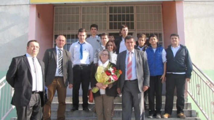 Turizm Lisesi'nde Müşerref Gizerler'le Seminer