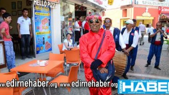 'Kalleşçe güreş sergileniyor'