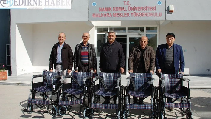 Mavi kapaklarla tekerlekli sandalye aldılar