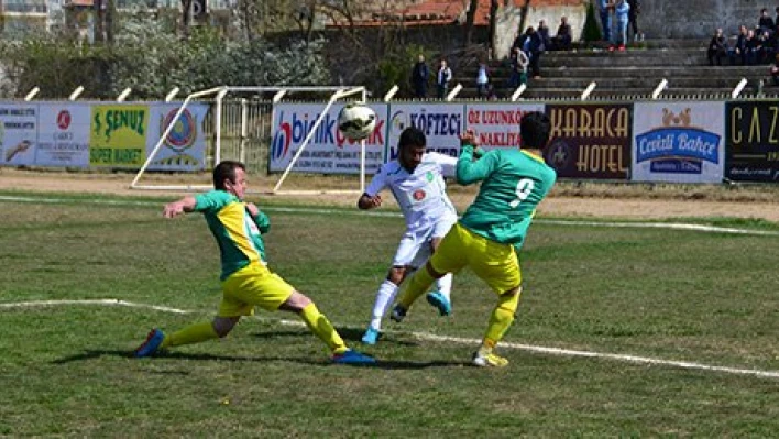 Süper Amatör için çarpışacaklar