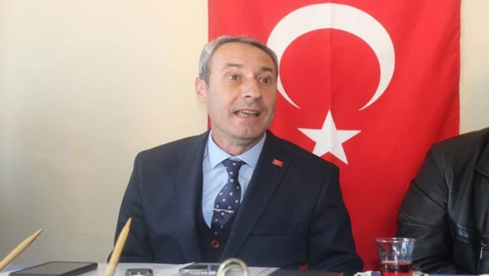 Başkan değişmedi