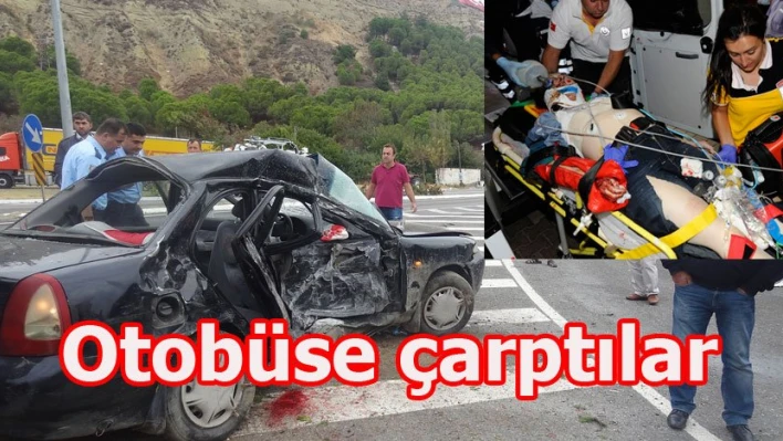 Tur otobüsüne çarptı