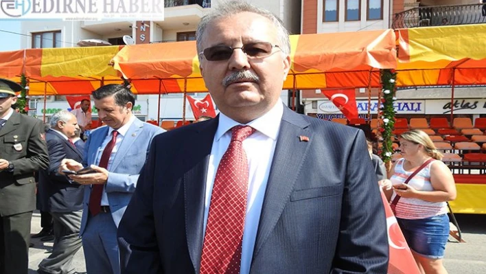 'Atatürk'e ve bayrağa sahip çıkıyorlar'