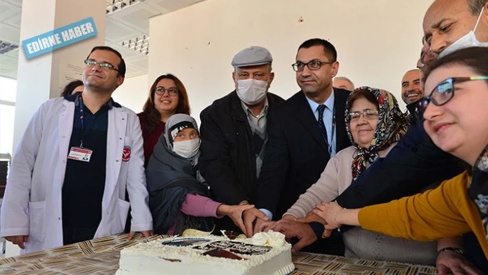Organ nakliyle hayata tutunanlara yeni yıl kutlaması