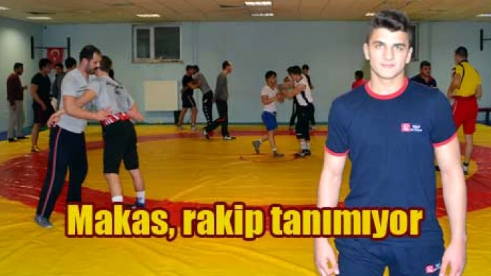 Rakiplerini MAKAS'a aldı