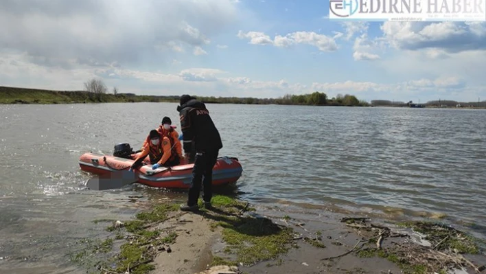 Meriç Nehri'nde erkek cesedi bulundu
