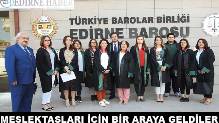 Meslektaşları için bir araya geldiler