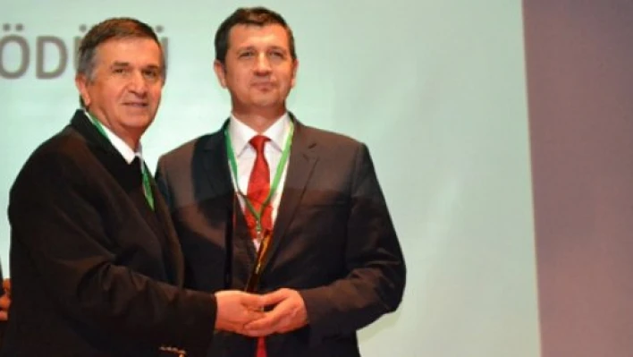 Gaytancıoğlu'na '2013 yılı bilim ödülü'