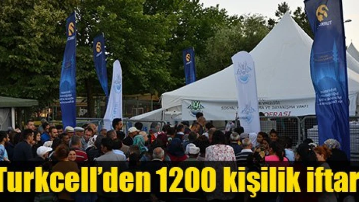 1200 kişiye iftar verdi