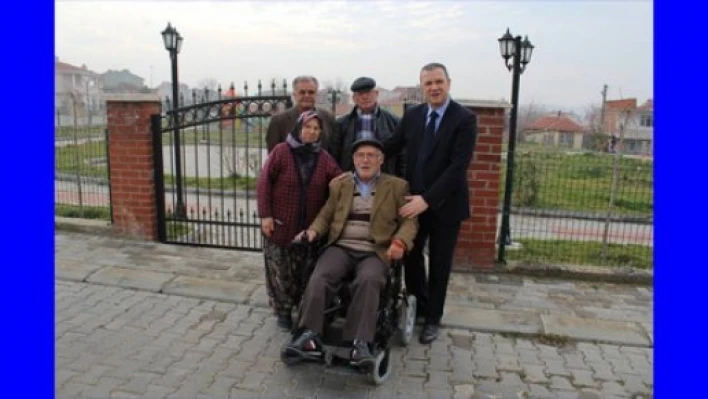 Engelliye destek oldular