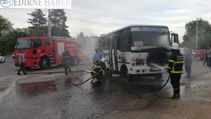 İşçi servisinde yangın