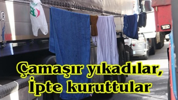 Çamaşır yıkadılar, İpte kuruttular