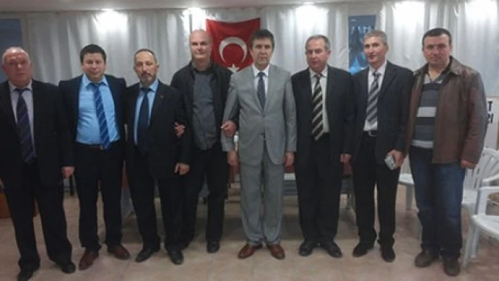 Yeniden başkan