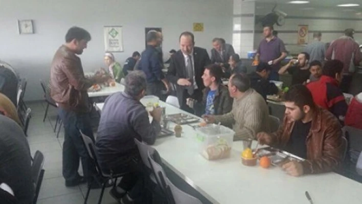 Fabrikayı ziyaret etti