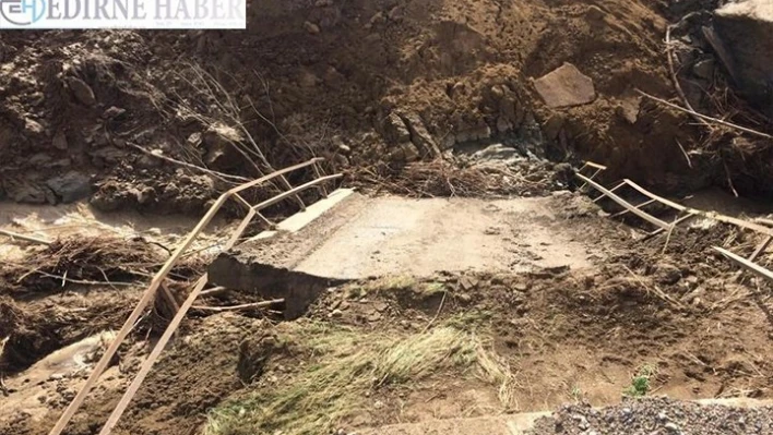 Yıkılan köprülerin yapımı için çalışmalara başlandı