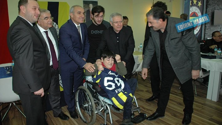 Yeni üyelerle buluştu