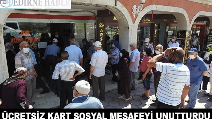 Ücretsiz Kent Kart sosyal mesafeyi unutturdu
