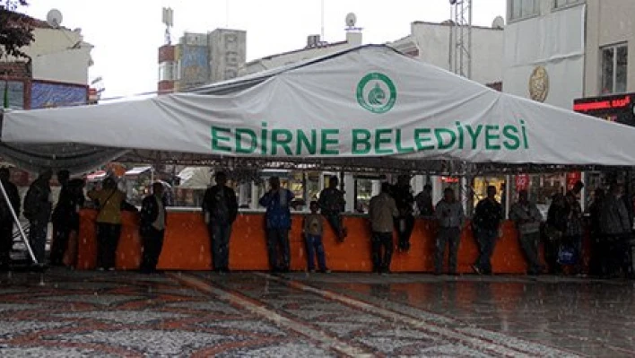 Sağanak etkili oldu