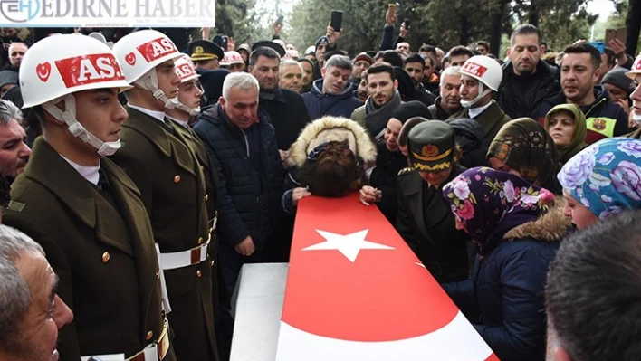 Şehit Er, gözyaşları ile uğurlandı