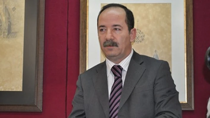 Teşekkür etti