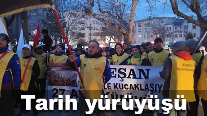 Tarihe yürüyorlar