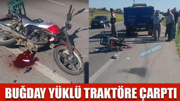 Traktöre arkadan çarptı