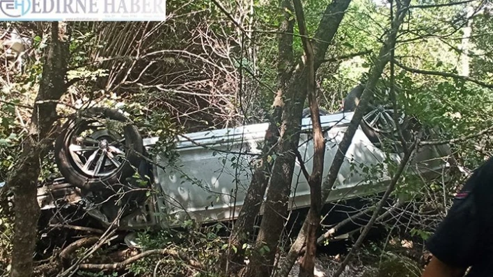 Kırklareli'nde otomobil dere yatağına devrildi: 2 ölü