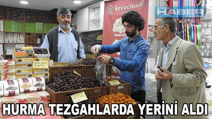 Hurmalar tezgahta yerini aldı