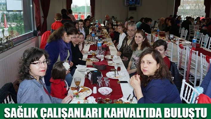 Sağlık çalışanlarının kahvaltı keyfi