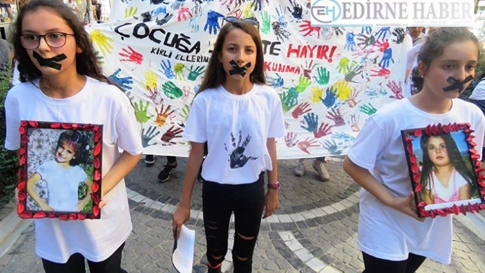 Çocuklar şiddet olaylarına karşı yürüdü