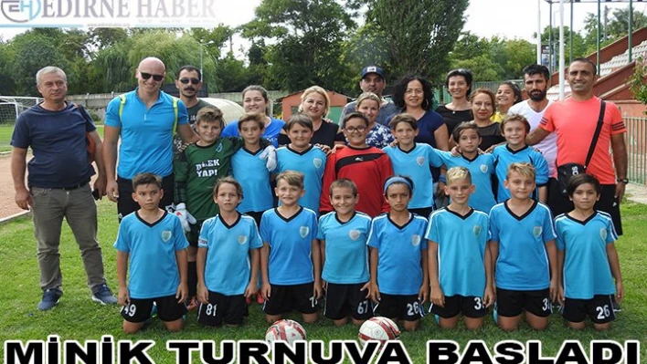 Minik turnuva başladı