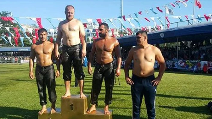 Pehlivanlar durmuyor