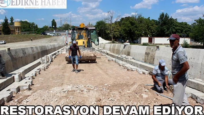 Restorasyon devam ediyor