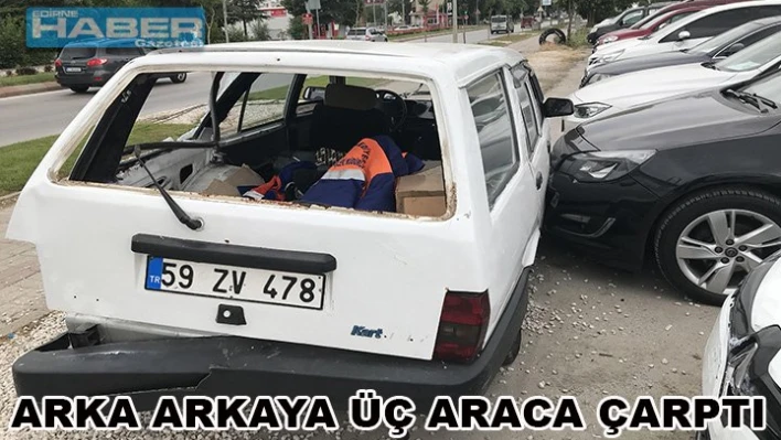 Lastiği patladı, duran arabalara çarptı
