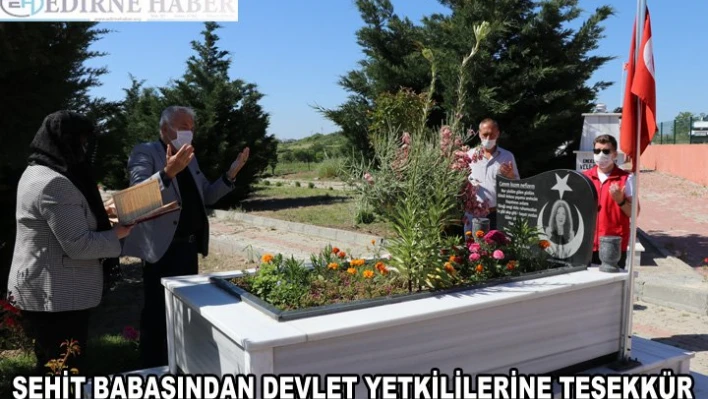  Şehit Polis Özsoy'un ailesi, kızlarının mezarını ziyaret etti