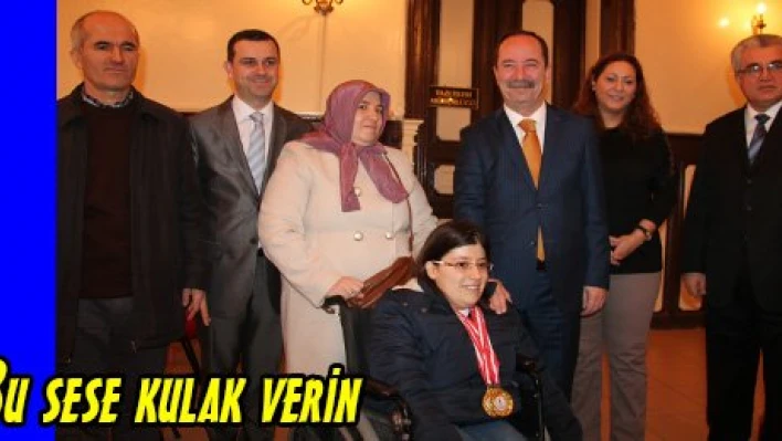 Bu sese kulak verin