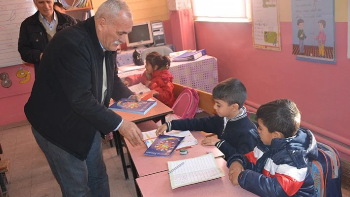 Kırtasiyeler THK'dan