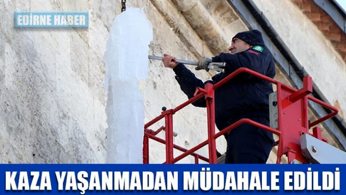 Buz kütleleri kırıldı