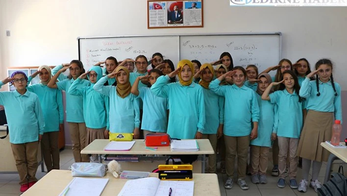 Mehmetçik'in eğitim öğretim yılı mesajına cevap