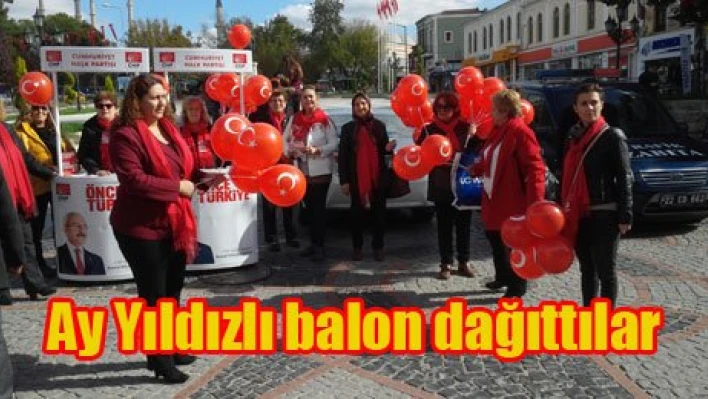 Kadın kollarından balon