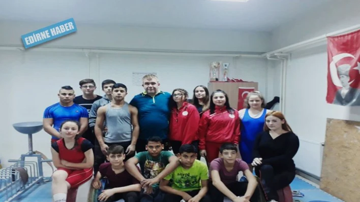 Kupalar sahiplerini buldu