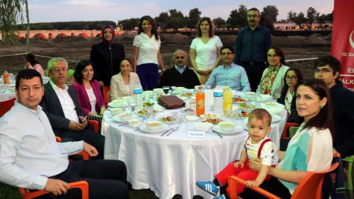 Halk sağlığı çalışanları iftarda buluştu